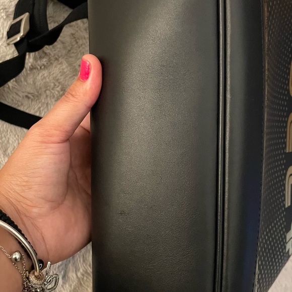 Guccy - Picture 3 of 15